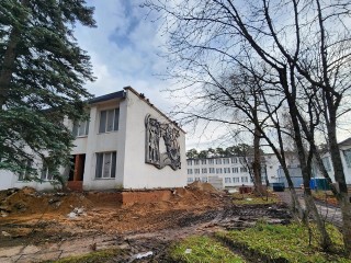 Рабочие в протвинском лицее проведут монтаж электрики