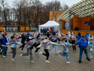 Зарайский парк пригласил гостей на футбол и интеллектуальные баталии