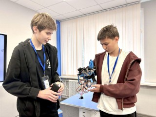 Битва умов в цифрах: как подростки из Электростали покоряли четыре IT‑направления на областном Хакатоне