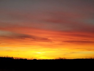 Мощные вспышки на Солнце станут испытанием для метеозависимых: прогноз на магнитные бури дали в РАН