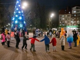 Волшебный старт зимы: в Лыткарине зажгут городскую елку 1 декабря