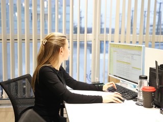 «Решили не отставать»: Мининвест Подмосковья присоединилось к «вязаному» тренду