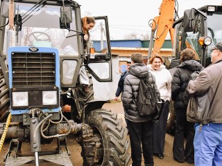 Школьникам в Софрине рассказали об особенностях зимней уборки