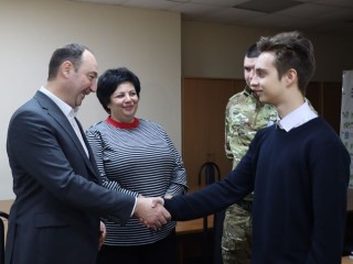 «Неприятности — это мелочи»: сын героя СВО поделился воспоминаниями об отце