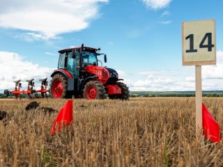Время обновлять парк: подмосковным сельхозпроизводителям вернут деньги за новые тракторы и комбайны