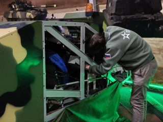 В парке «Патриот» прошли соревнования по танковому дрифту на тренажерах Т-80