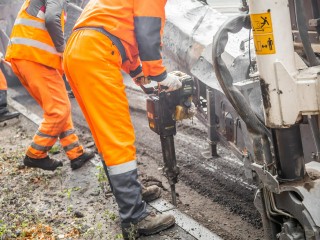 Без перерывов на зиму и праздники: в Подмосковье превратили ямочный ремонт в систему с фотофиксацией