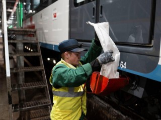 Шапки и варежки для электричек: как в Подмосковье готовят пригородные поезда к зимним холодам