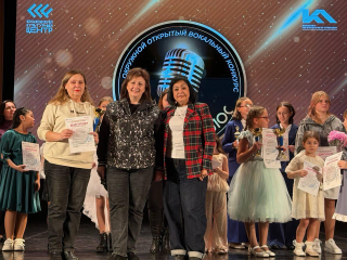 Вокалистка из Дзержинского лучше всех спела на окружном конкурсе «Золотой голос» в Краскове