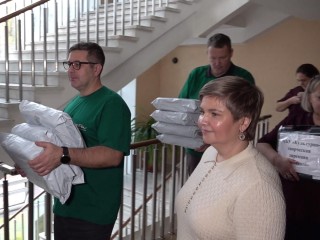 Новую партию помощи отправили из Чехова на фронт: что передали военнослужащим