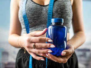 «Чудо-препаратов не существует»: чем опасно похудение с помощью БАДов-жиросжигателей