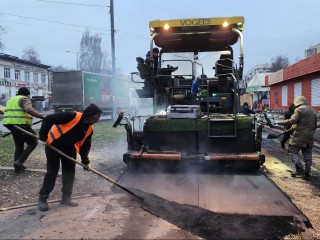 На улице Карла Маркса в Клину уложили новый асфальт
