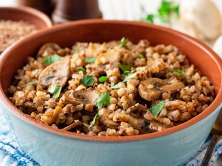 «Не ешьте мозги друг друга»: как соблюдать Рождественский пост без фанатизма