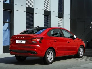 Сосед уже взял Lada Iskra: почему модель стала обсуждаемой и что говорят эксперты о динамике