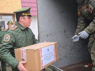 Военные следователи из Власихи передали бойцам СВО подарок к Дню народного единства