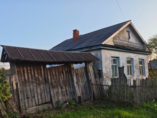 «Мы купили ветхую дачу в Подмосковье, а цену сбили с помощью нейросети»: вдохновляющая история москвички