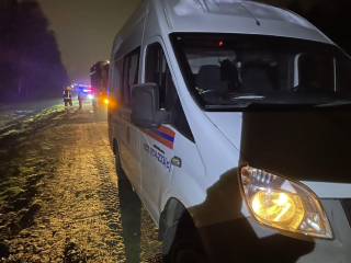 Спасатели пришли на помощь медикам: как совместная работа ускорила доставку в больницу пострадавшего в ДТП