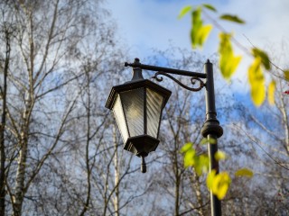 Сейчас поставим вам фонарь: сколько удаётся экономить в Подмосковье с новыми лампочками и почему свет стал ровнее и стабильнее