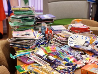 Жители округа собрали для студентов Донецка гуманитарную помощь