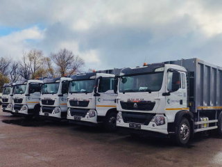 Новая спецтехника: крупногабаритный мусор теперь не будет задерживаться на площадках