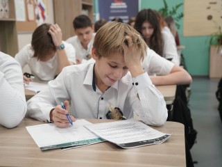 Школьники из Рошаля ответили на вопросы о культуре и обычаях России