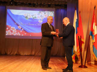 За 2025 год более 50 фрязинцев получили статус «Ветеран труда»