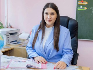 Сотни тысяч рублей помощи: какие бонусы положены молодым учителям в Московской области