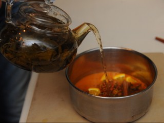 Секреты российских брендов чая раскроет знаток Мороз в библиотеке на Валовой 8 ноября