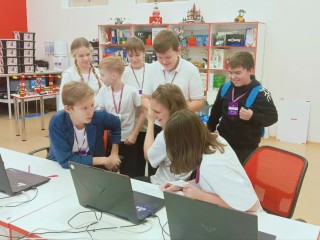 «Новое поколение ученых»: необычные проекты создали школьники из Подмосковья