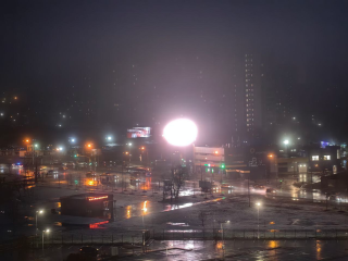 Включили ночной режим: рекламу у «Ленты» сделали менее яркой