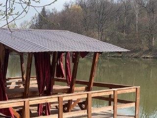 Дом у воды, который не суждено зарегистрировать: жительница Пушкинского округа проиграла суд из-за нарушений экологических норм