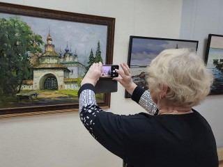 Новая выставка скульптуры и живописи собрала аншлаг в картинной галерее Красноармейска