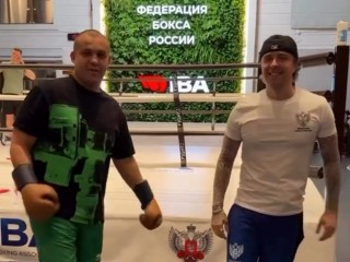 Сердце Егора Крида «проверил» боксер Умар Кремлев