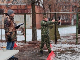 Дуэль, лук, АК-74 и мишень: как прошел турнир по стрельбе в Щелкове