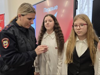 В Сергиевской школе учеников приняли в ряды «Орлят России» и «Движения Первых»