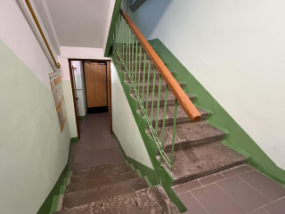 От окон до почтовых ящиков: в доме на проспекте Ильича, 45 обновили подъезды