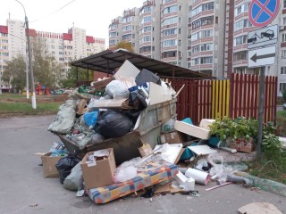 В сельских населенных пунктах Электростали обустроили контейнерные площадки для мусора