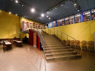 Больше места для искусства: театр «ФЭСТ» завершил масштабную реконструкцию