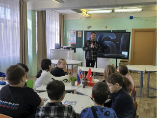 Каширские школьники на каникулах учились ловить новости и управлять вниманием