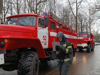 Что делать при обнаружении забытых вещей: школьникам из Каширы рассказали о профессии спасателя