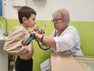 Любовь к детям и преданность делу: педиатр из Подольска отмечает 70-летний юбилей