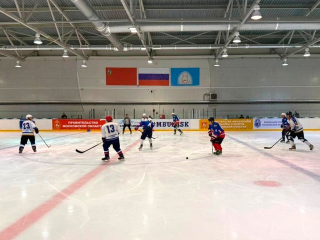 Зарайские хоккеисты прервали серию поражений двумя победами