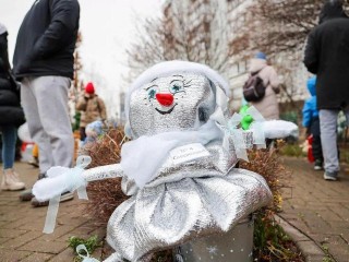 Из чего лепить снеговиков на конкурс в Мытищах, если еще не выпал снег