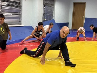 Лучшие в Подмосковье: как в Шаховской готовят чемпионов по борьбе