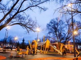 Советское колесо обозрения и бобер-сосед: что ждет гостей в обновленном парке «Питомник» в Серпухове