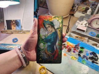 Мастера Федоскино покорили Китай: в Шанхае посетителям выставки показали лаковые шкатулки