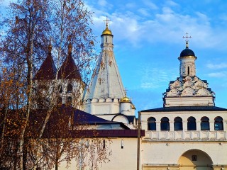 Почему говорят «типун тебе на язык»: приметы и традиции на 16 ноября 2025 года