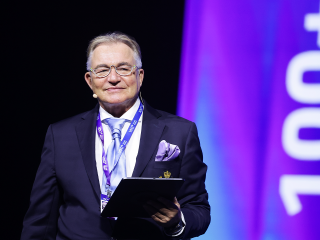 Показал причинное место: обнаженного «клона» Диброва заметили в Подмосковье