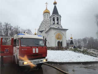 Храм Николая Чудотворца продолжил работать даже во время пожара