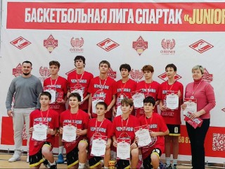 От мастерства к победе: команда лыткаринцев выиграла турнир по баскетболу